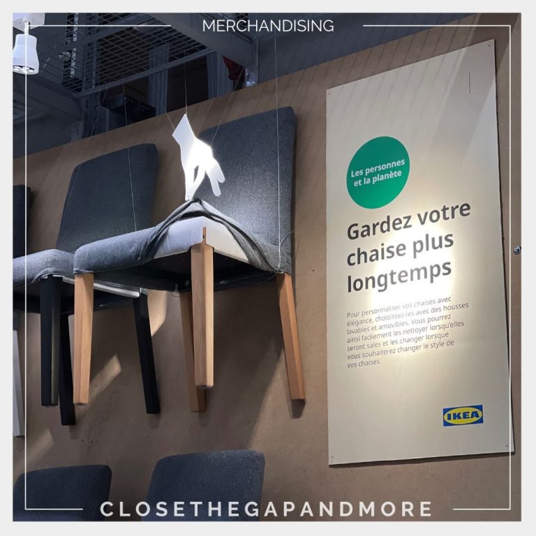 Libre-Service Meuble du magasin IKEA DIJON tête de gondole détail de chaises